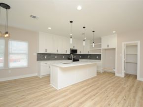 8203 Gladstone Street, Houston TX 77051