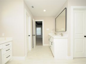 8203 Gladstone Street, Houston TX 77051