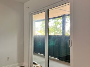 3005 Walnut Bend Lane 32, Houston TX 77042