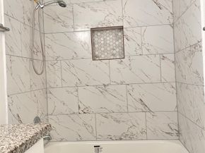 3005 Walnut Bend Lane 32, Houston TX 77042