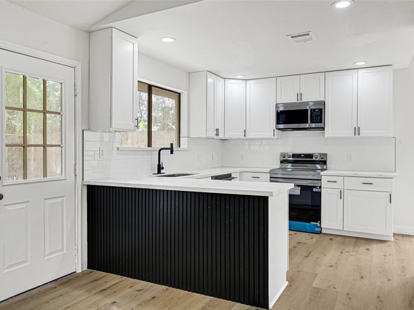 6703 Casablanca Drive, Houston TX 77088