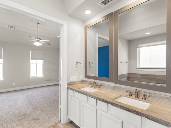 2123 Mcilhenny Street, Houston TX 77004