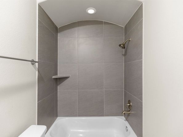 2123 Mcilhenny Street, Houston TX 77004