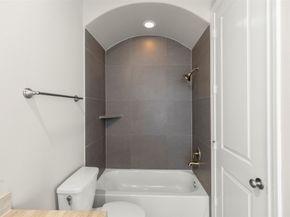 2123 Mcilhenny Street, Houston TX 77004