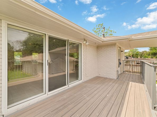 5006 Lymbar Drive, Houston TX 77096