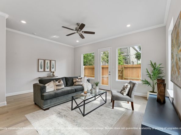 5668 Nolda Street, Houston TX 77007