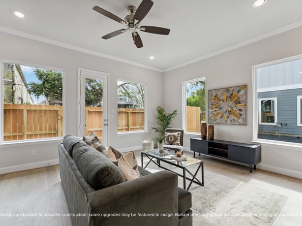 5668 Nolda Street, Houston TX 77007