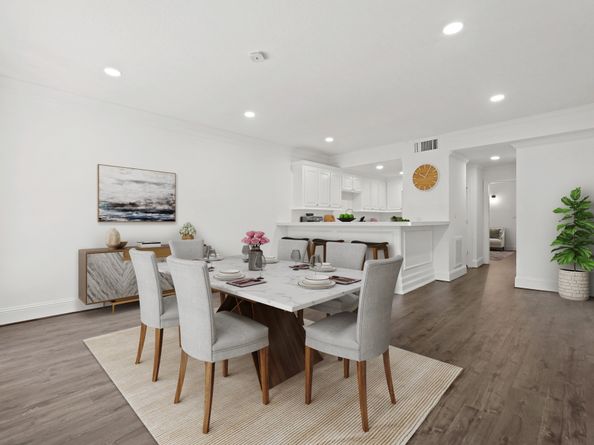 2010 Stoney Brook Drive 1, Houston TX 77063