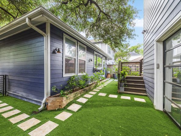 406 Bomar Street, Houston TX 77006