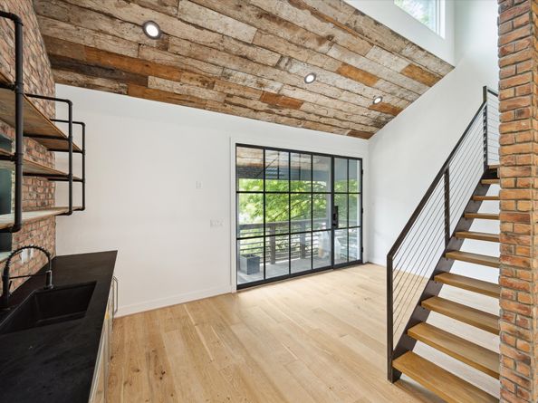 406 Bomar Street, Houston TX 77006