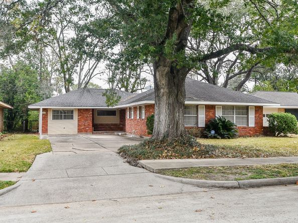 4054 Cheena Drive, Houston TX 77025