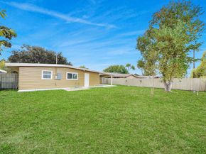 5326 Heatherbrook Drive, Houston TX 77045