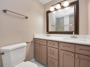 5326 Heatherbrook Drive, Houston TX 77045