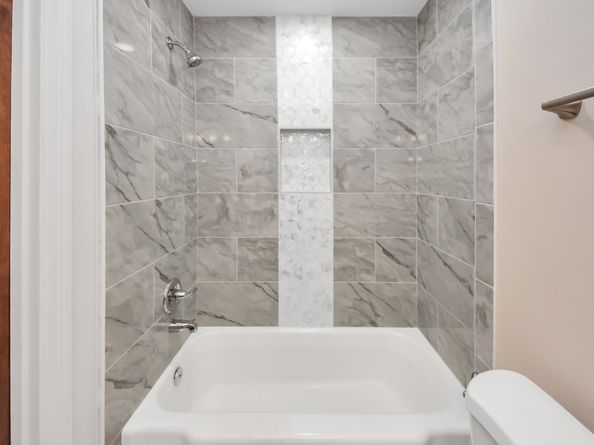 5326 Heatherbrook Drive, Houston TX 77045