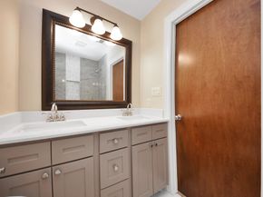 5326 Heatherbrook Drive, Houston TX 77045