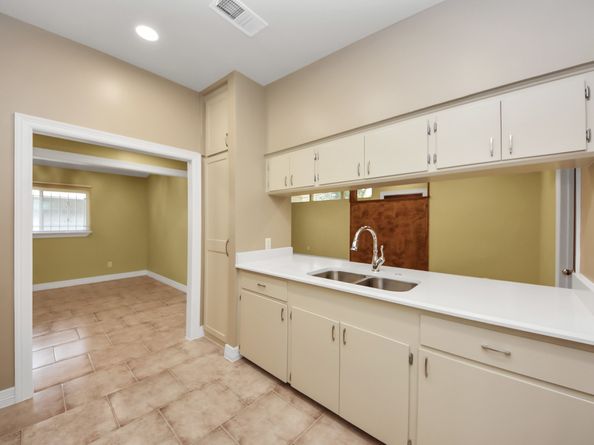 5326 Heatherbrook Drive, Houston TX 77045