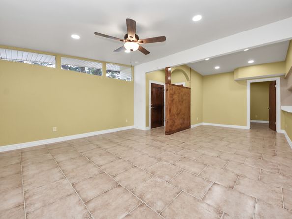 5326 Heatherbrook Drive, Houston TX 77045