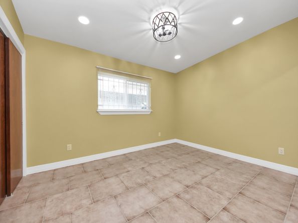 5326 Heatherbrook Drive, Houston TX 77045