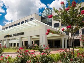 2233 Lou Ellen Lane, Houston TX 77018