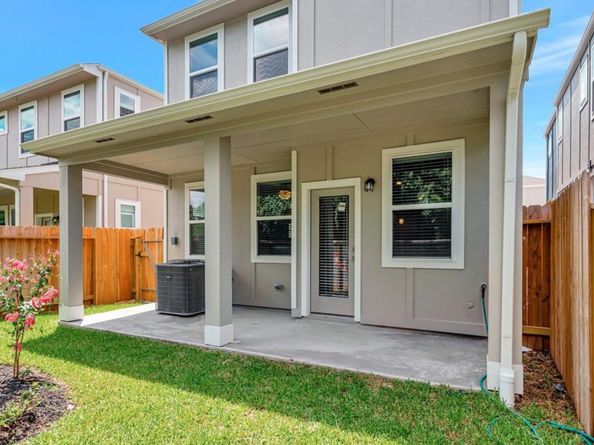 16104 Oregon Oak Drive, Houston TX 77084