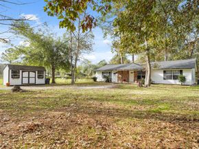 17078 Oak Grove Lane, New Caney TX 77357