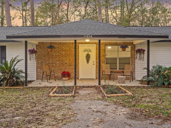 17078 Oak Grove Lane, New Caney TX 77357