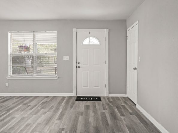 17078 Oak Grove Lane, New Caney TX 77357