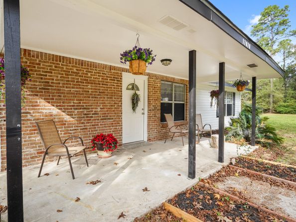 17078 Oak Grove Lane, New Caney TX 77357