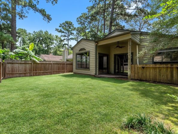 14 W Cobble Hill Circle, The Woodlands TX 77381