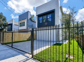 90 Burress Street A, Houston TX 77022