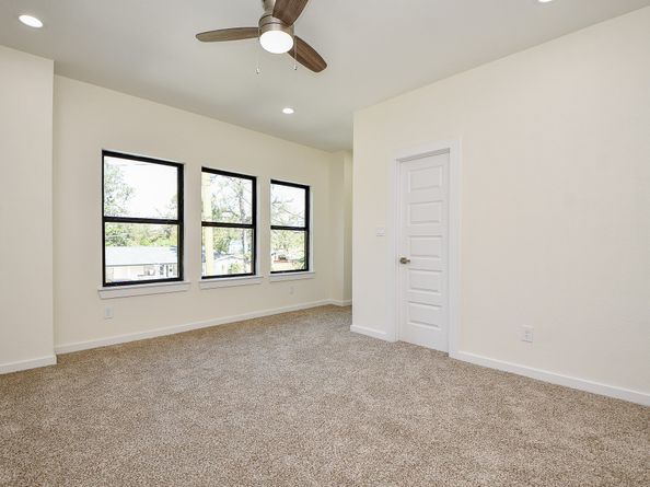 90 Burress Street A, Houston TX 77022