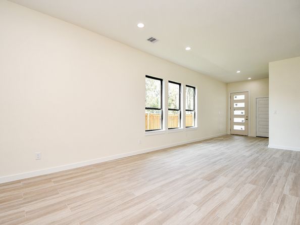 90 Burress Street A, Houston TX 77022