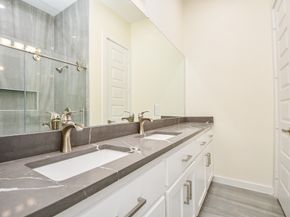 90 Burress Street A, Houston TX 77022