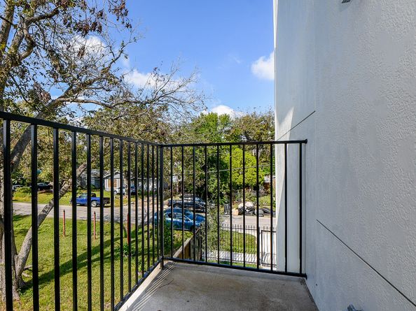 90 Burress Street A, Houston TX 77022