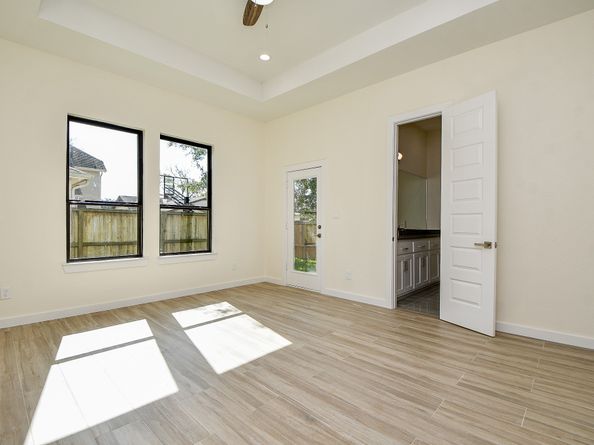 90 Burress Street A, Houston TX 77022