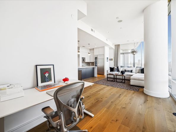 2727 Kirby Drive 17D, Houston TX 77098