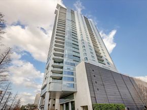 2727 Kirby Drive 17D, Houston TX 77098