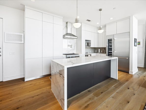 2727 Kirby Drive 17D, Houston TX 77098