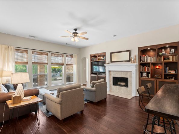 14 Cordella Place, The Woodlands TX 77382