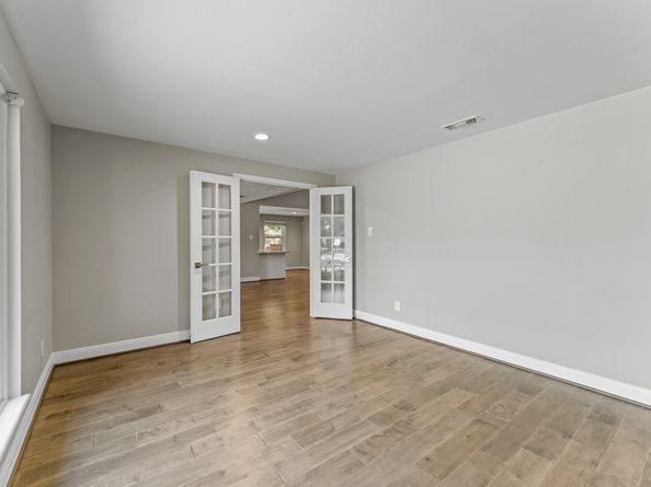 2515 Blue Willow Drive, Houston TX 77042