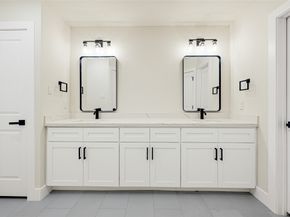 5718 Longforest Drive, Houston TX 77088