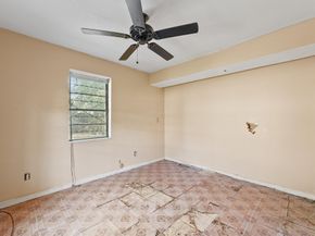 9409 Kentshire Drive, Houston TX 77078