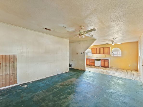9409 Kentshire Drive, Houston TX 77078