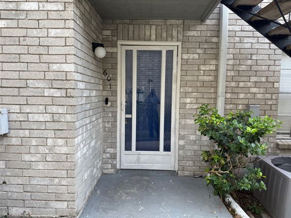 9797 Leawood Boulevard 601, Houston TX 77099