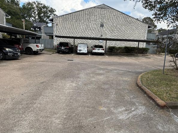 9797 Leawood Boulevard 601, Houston TX 77099