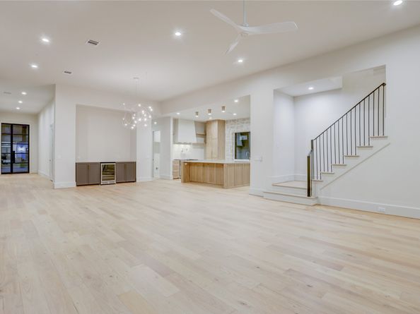 6426 Schiller Street, Houston TX 77055