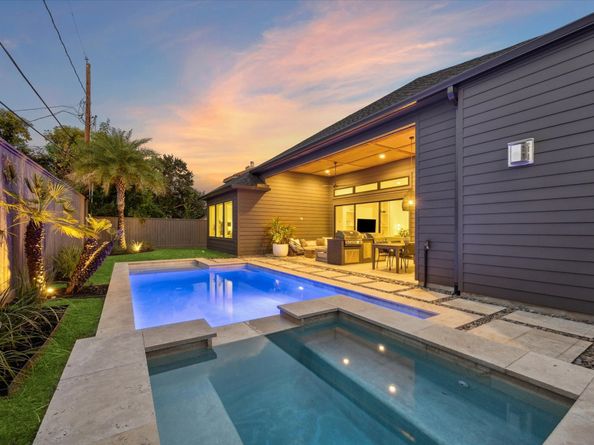 6426 Schiller Street, Houston TX 77055