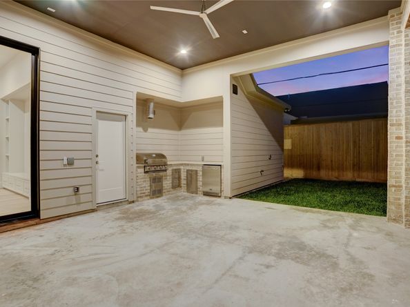6426 Schiller Street, Houston TX 77055