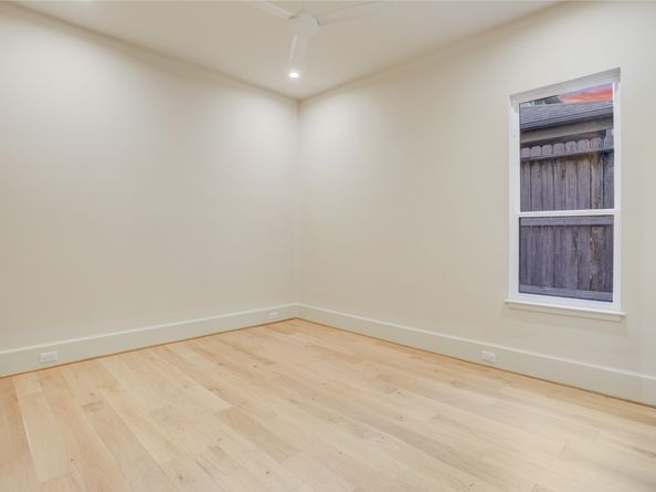 6426 Schiller Street, Houston TX 77055