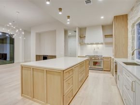 6426 Schiller Street, Houston TX 77055